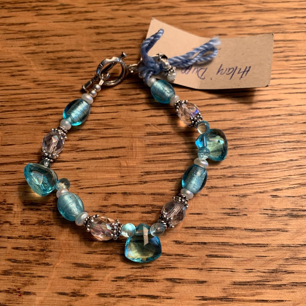 Little girls NWT crystal bracelet